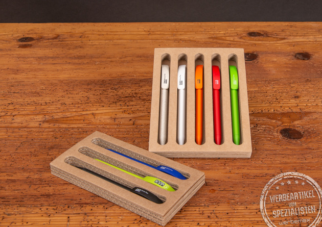 Acht Prodir Werbekugelschreiber mit Logodruck als Werbeartikel.