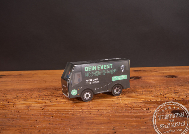 3D Pr&auml;sent Bus vollfl&auml;chig bedruckt mit F&uuml;llung als Werbeartikel.