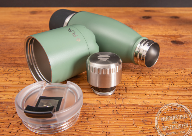 Nachhaltige Isolierflasche von FLSK mit dem Zusatznutzen eines extra Bechers, der im Boden integriert ist. In der Trendfarbe grün mit extra Coffee2Go Deckel. 