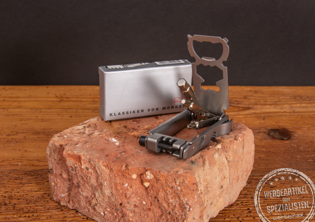 Multitool von Richartz speziell f&uuml;r Fahrradfahrer. Verschenken Sie das Biketool mit 32 Funktionen mit Werbegravur.