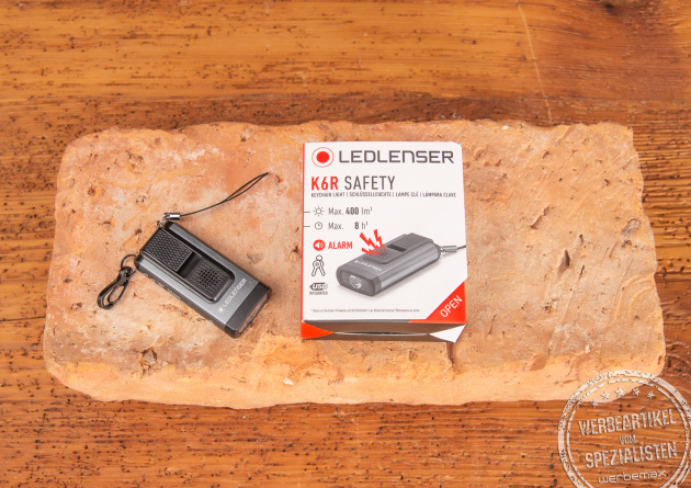 Wiederaufladbare Taschenlampe von LED LEnser. Jetzt mit Logo bedrucken und hochwertige Werbegeschenke machenl