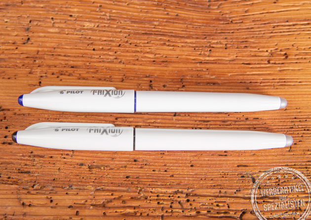 weißer Frixion Ball in den Schreibfarben schwarz oder blau. Jetzt mit großer Werbefläche als Messegeschenk und für Bewerbermarketing einsetzten. 