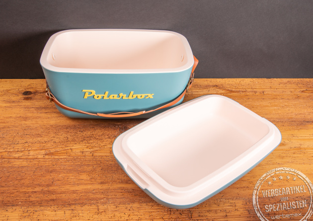 ge&ouml;ffnete Polarbox in petrol mustard f&uuml;r viel Stauraum. 