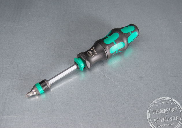 Schwarz-Gr&uuml;ner Wera Schraubenzieher mit auswechselbaren Bits im Kraftform Griff mit Ihrem Logo. 