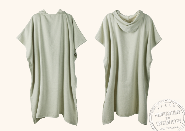 Unisex Poncho für Mitarbeiterinnen und Mitarbeiter aus Baumwolle.