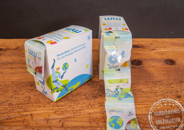 Nachhaltiger Adventskalender mit 24 Fruchtgummi-T&uuml;ten in individuell gestaltbarer Box als kreatives Werbemittel