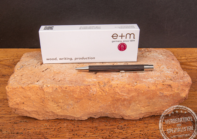 Kugelschreiber aus Edelholz wie Zebrano oder Wenge mit Ihrem Logo als langlebige Gravur an Ihre Kunden- und Mitarbeiter verschenken. 