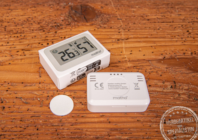 Praktisch, minimalistisch und sinnvoll - das Hygrothermometer von Nestler-matho ist ein sinnvolles Werbegeschenk für Kunden und Mitarbeiter. Egal ob im Büro oder zu hause, ein gutes Raumklima ist essentiell für eine gute Atmosphäre.