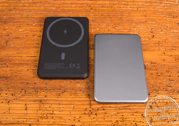 Kabellose MagSafe Powerbank in Schwarz und Silber – Wireless Charger als Werbeartikel mit Logo