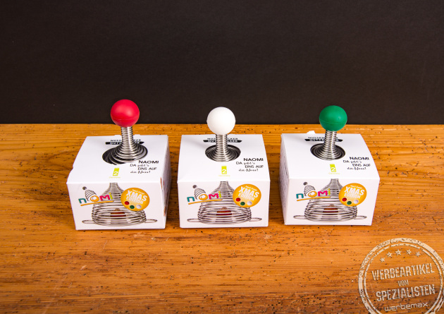 Nussknacker Naomi Weihnachtsedition von Take2 – originelles Werbegeschenk mit Logo