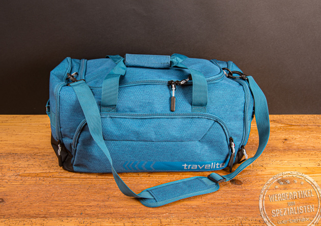 Travelite Sporttasche KICK OFF M – vielseitige Freizeittasche mit Logo-Möglichkeit für Kunden, Mitarbeiter und Reisen.