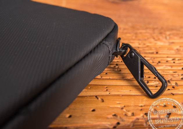 TROIKA Smart Traveller Kabel-Organizer – praktischer Reisebegleiter und moderner Werbeartikel mit Logo.