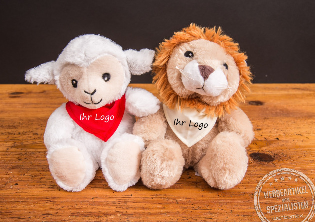 Wärmekuscheltier mit Logo Habibi Plush Lamm und Löwe – Wärmekissen Werbegeschenk mit bedrucktem Halstuch und natürlicher Hirsefüllung