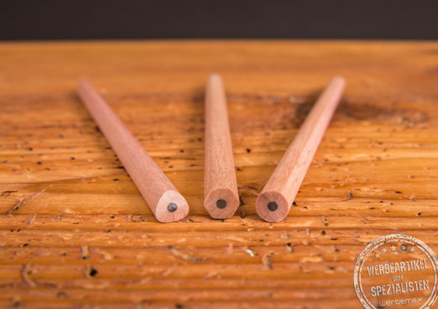 Bleistifte Werbeartikel aus naturbelassenem Holz mit HB-Mine, ideal für nachhaltige Werbung.