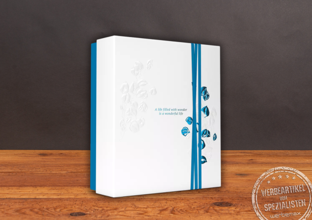 Rituals Hammam Geschenkbox M in Weiß und Blau als elegantes Rituals Geschenkset für Unternehmen und Mitarbeiter.