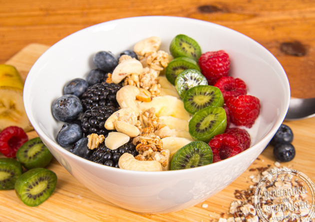 Seltmann Weiden M&uuml;slischale Lido personalisiert mit Logo &ndash; stilvolles Geschirr f&uuml;r Fr&uuml;hst&uuml;ck, Kantine oder Mitarbeitergeschenke.