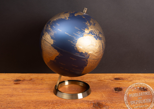 Troika Weltkugel blau-gold mit stabilem Metallfuß als hochwertiger Globus für Büro und Empfang.