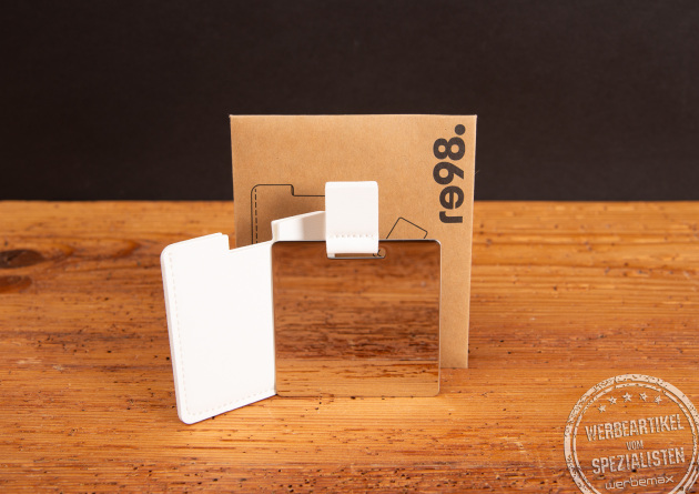 Taschenspiegel aus Edelstahl mit weißer Hülle, personalisierbarer Kosmetikspiegel als hochwertiges Giveaway.