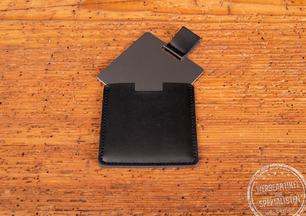 Taschenspiegel im schwarzen Etui mit Logo, kompakter Kosmetikspiegel für stilvolle Werbeartikel.