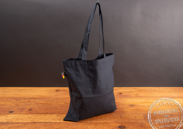 Schwarze Tragetasche aus Baumwolle Made in Germany als hochwertiger Werbeartikel mit Logo bedrucken