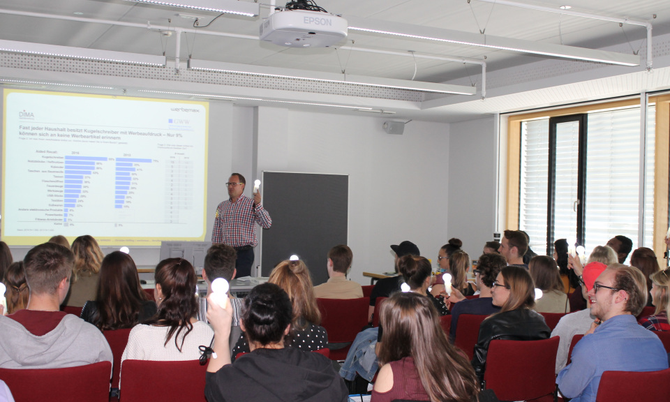berufsschule f&uuml;r medienberufe m&uuml;nchen werbemax vortrag christian h&ouml;fling
