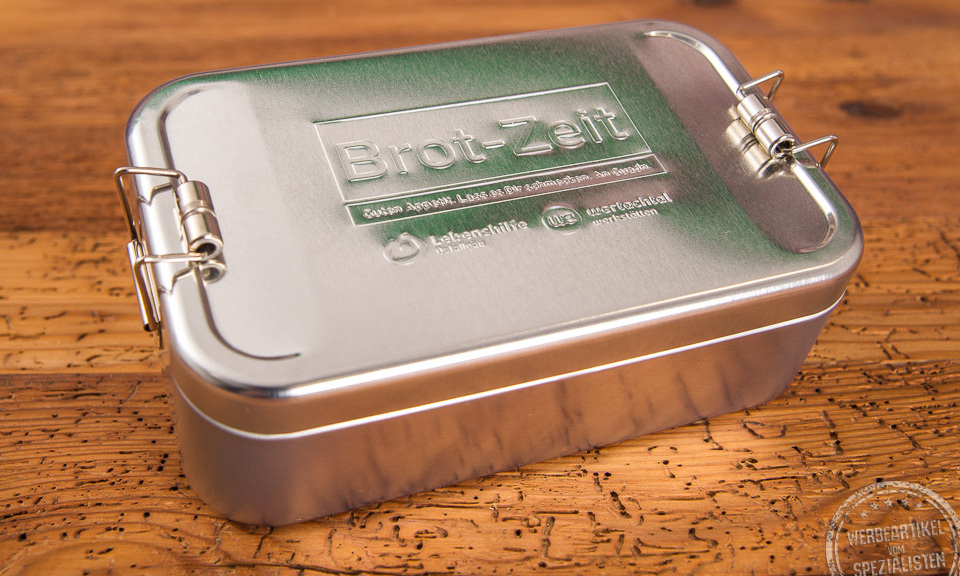 Blechdose der Lebenshilfe mit Gravur