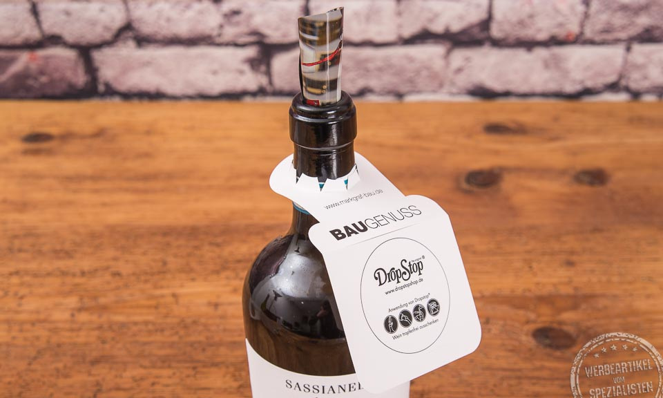 Drop Stop Weinausgießer mit Hangtag als Zugabeartikel zur Kaufentscheidung.