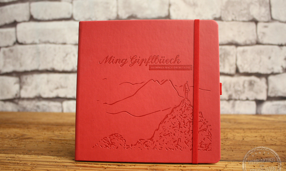 rotes Notizbuch mit Pr&auml;gung "Gipfelbuch" f&uuml;r Oberstdorf