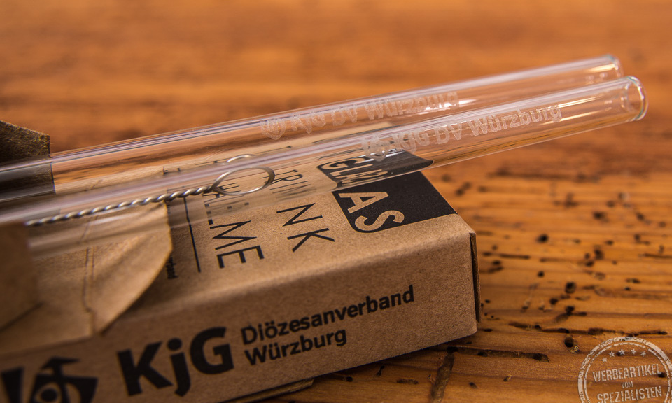 glastrinkhalme mit logo