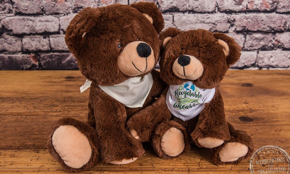 Kuschelbär mit Logo in groß und klein 