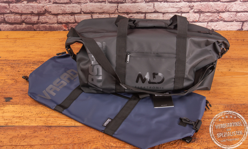 Farbbeispiele des Duffel Bag von Vasad. Die allweather Reisetasche ist robust und für alle Outdooraktivitäten gerüstet. 