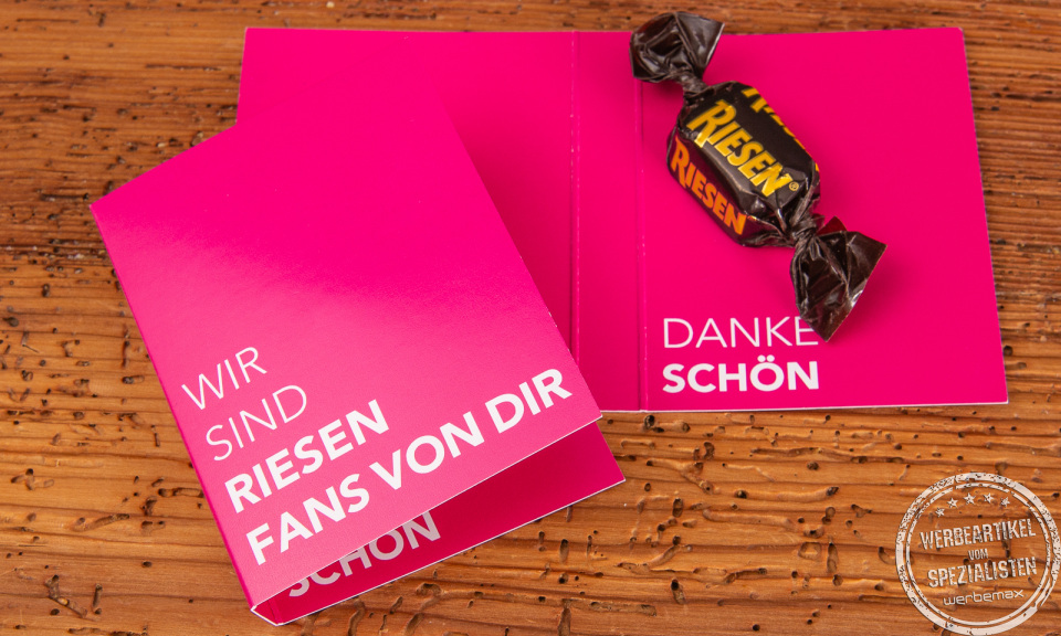 Verschenken Sie den Riesen in der individuell gestalteten Werbekarte für einen riesigen Messeauftritt.