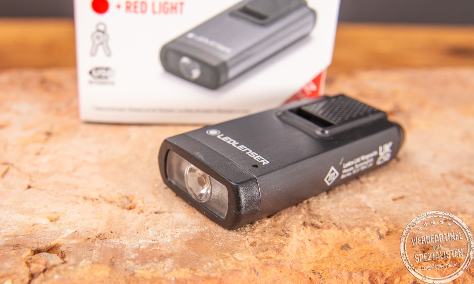 Hochwertige Taschenlampe von LED Lenser zum wiederaufladen. Einfach per USB-A Schnittstelle anschlie&szlig;en und losladen. 10 Stunden Leuchtkraft f&uuml;r lange Eins&auml;tze. 