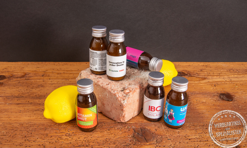 Vitamin Shots mit individuellen Etiketten als Werbeartikel.