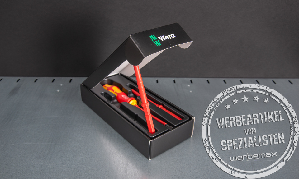 Wera 817/4 VDE PROMOTION Set: Isolierte, farbcodierte Schraubbits und ergonomischer Kraftform-Handhalter für sicheres Arbeiten an spannungsführenden Teilen bis 1.000 Volt – perfekt für Elektroprofis.