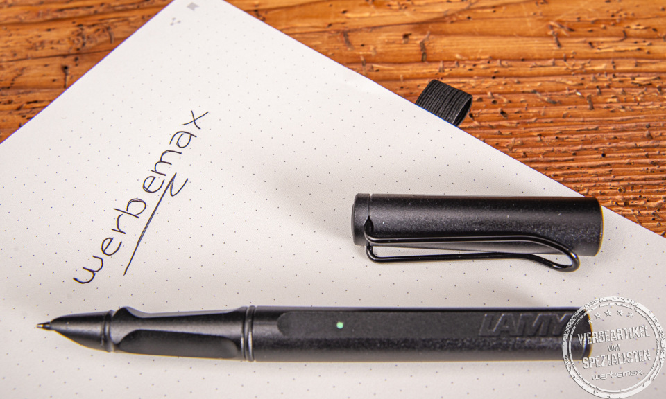 LAMY safari ncode Set mit Notizbuch und Smartpen zur digitalen Notizerfassung.