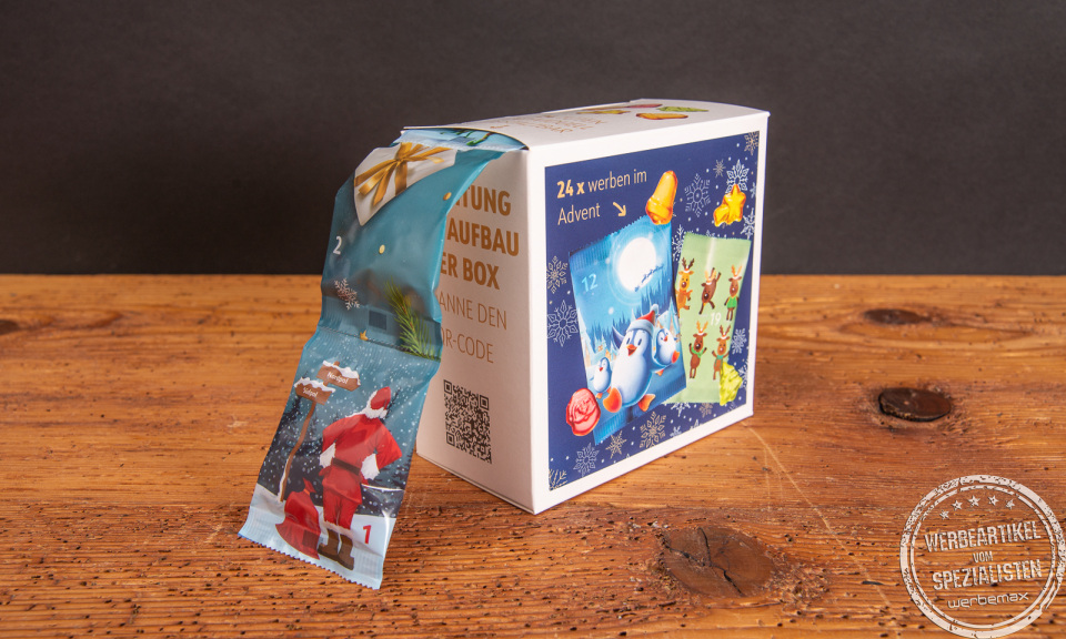 Origineller Adventskalender mit Fruchtgummitütchen zum herausziehen. Kartonage und Fruchtgummitütchen sind dabei komplett mit Ihrem Logo bzw. in Ihrem Design gestaltbar. 