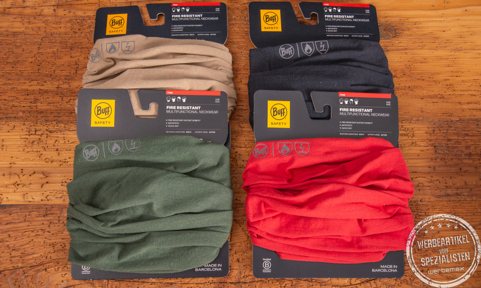 Vier BUFF Safety Fire Resistant Multifunktionstüchern in Beige, Navy, Grün und Rot – flammhemmend, antistatisch und optimal für sicheres Arbeiten mit individuellem Branding.