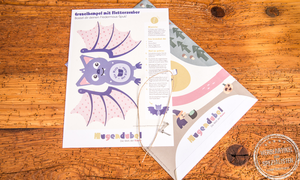 Halloween-Bastelbogen von Hugendubel mit Fledermaus-Elementen, Kordel und Musterteilen &ndash; kreatives Bastelset f&uuml;r Kinder.