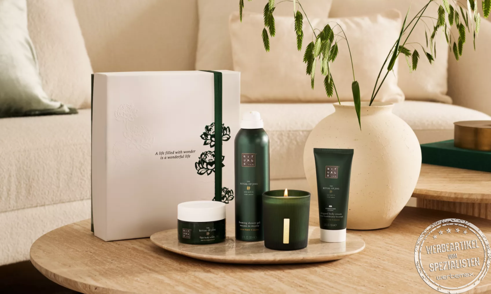 Rituals Jing Geschenkset mit grüner Box, Duschschaum, Creme und Duftkerze als Mitarbeitergeschenk.