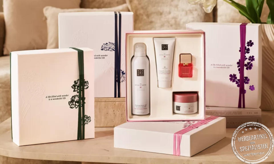 Rituals Geschenksets in verschiedenen Duftrichtungen als hochwertige Geschenkideen für Mitarbeiter.