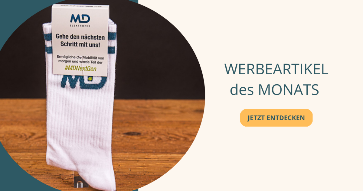 Weiße Tennissocke als Werbeartikel und mit Aufdruck "Gehe den nächsten Schritt mit uns".