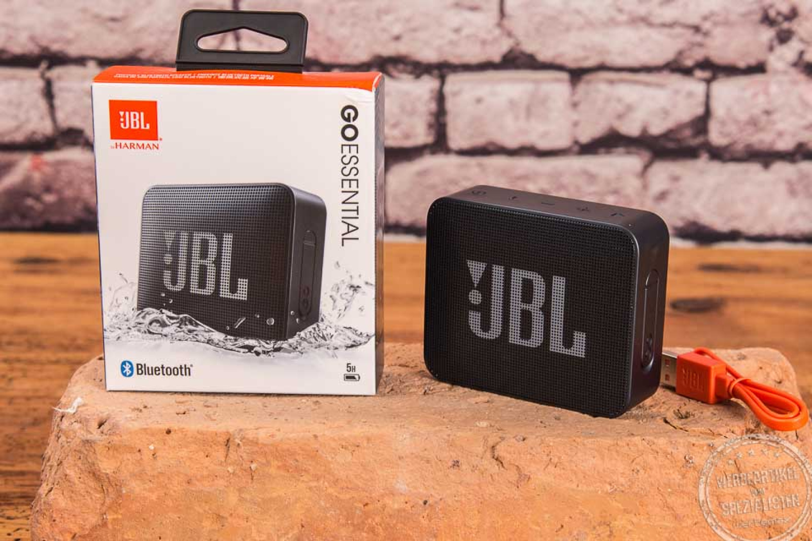 JBL Bluetooth-Lautsprecher mit Logo