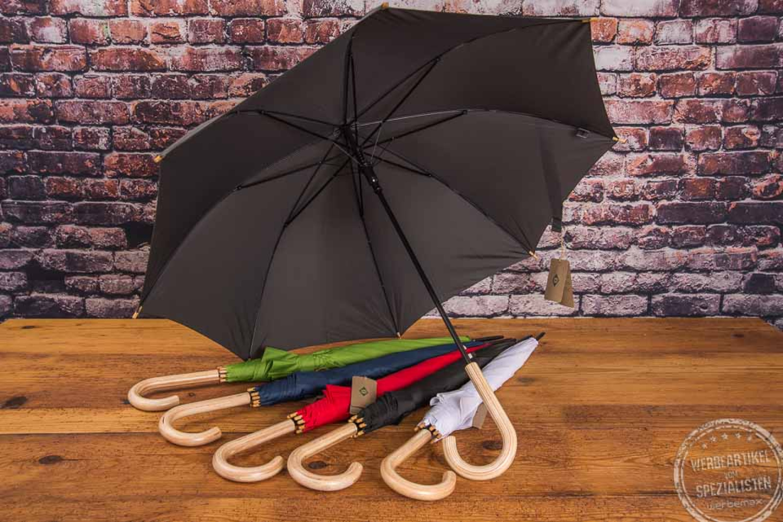 Regenschirm mit Firmenlogo