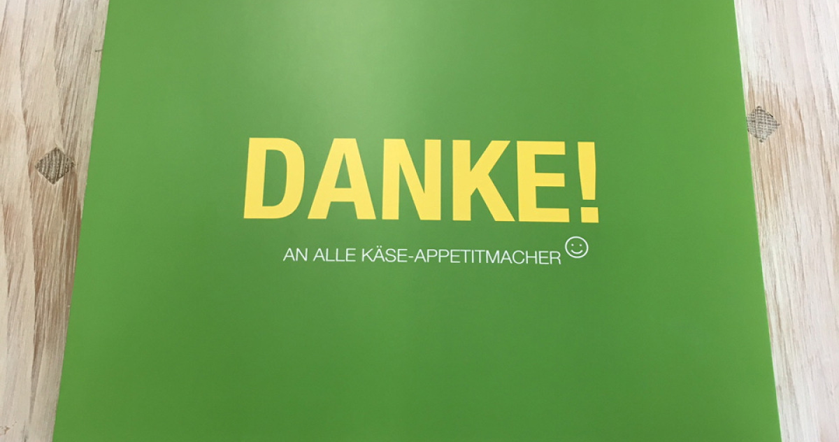 Dankegeschenk Brotzeitbrettchen f&uuml;r Mitarbeiter von FRISCHPACK gestaltet von werbemax