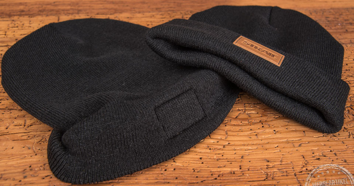 Promostrickm&uuml;tze mit Logo-Lederpatch