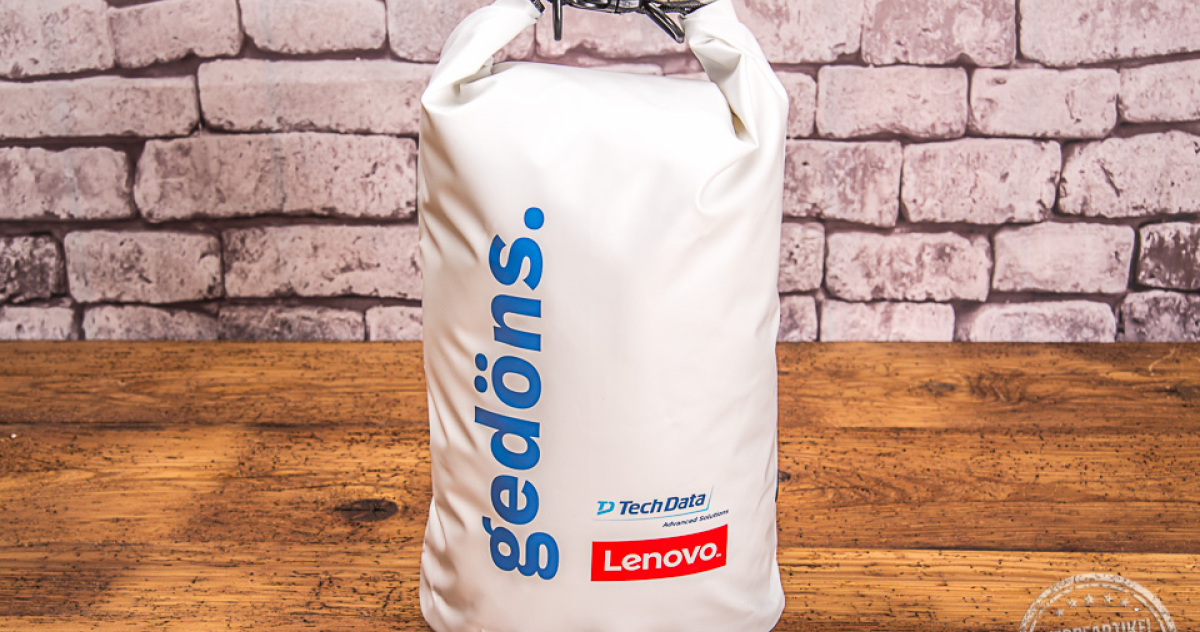 TechData Drybag in weiß mit blauem Aufdruck "Gedöns"