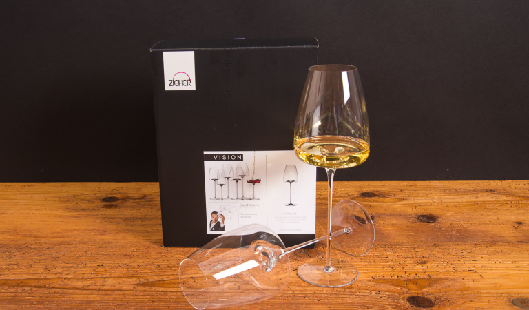 Zieher Vision Straight Universalweinglas für vielseitige Weine und professionelle Tastings.
