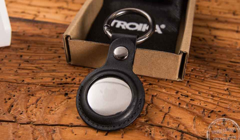 Troika Apple AirTag Anhänger als Werbeartikel in Geschenkbox
