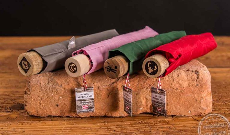 Alpen Pencil Taschenschirm mit Holzgriff in verschiedenen Farben